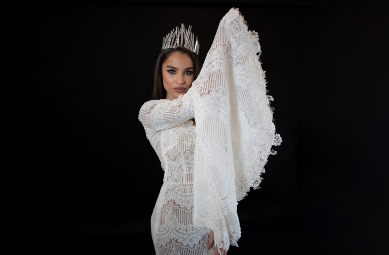 Viktoria podmanicka_foto lucia jancarova_titulka.jpg