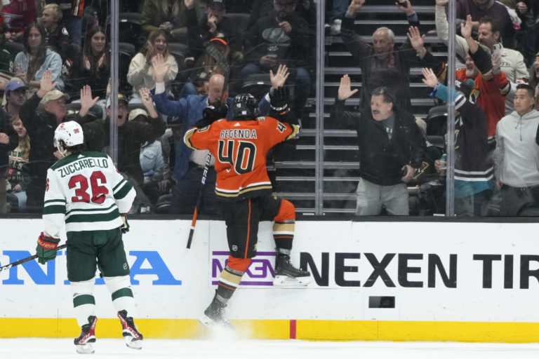 Pavol Regenda, prvý gól v NHL, Anaheim Ducks