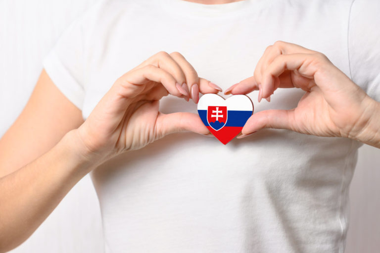 Slovensko, vlajka, žena