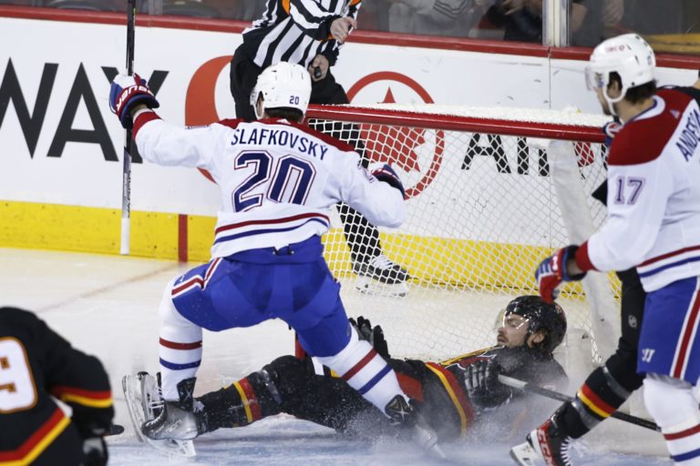 Juraj Slafkovský, NHL, gól, Calgary Flames - Montreal Canadiens