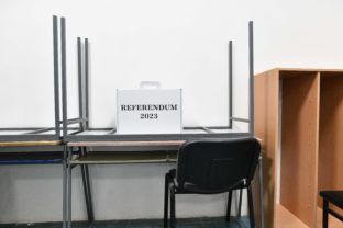 REFERENDUM 2023: Otvorenie volebných miestností