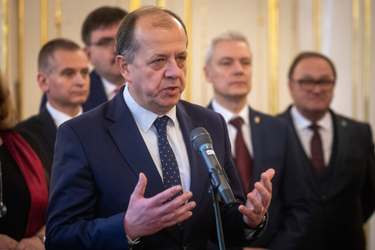 Prezidentka SR Zuzana Čaputová prijala predstaviteľov Združenia miest a obcí Slovenska (ZMOS), Únie miest Slovenska (ÚMS) a združenia samosprávnych krajov SK8