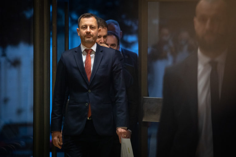 VLÁDA: Rokovanie strán bývalej koalície
