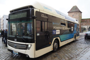 DOPRAVA: Skúšobné jazdy vodíkového autobusu