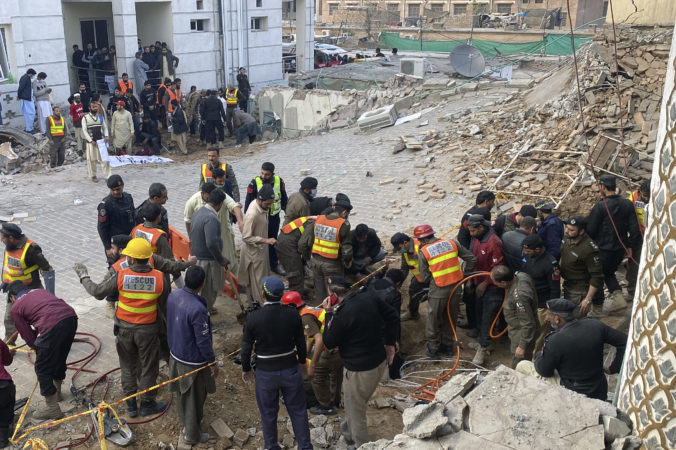 PAKISTAN: Výbuch v mešite pripravil o život 47 ľudí