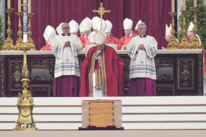 Pápež Benedikt XVI., pohreb, úmrtie