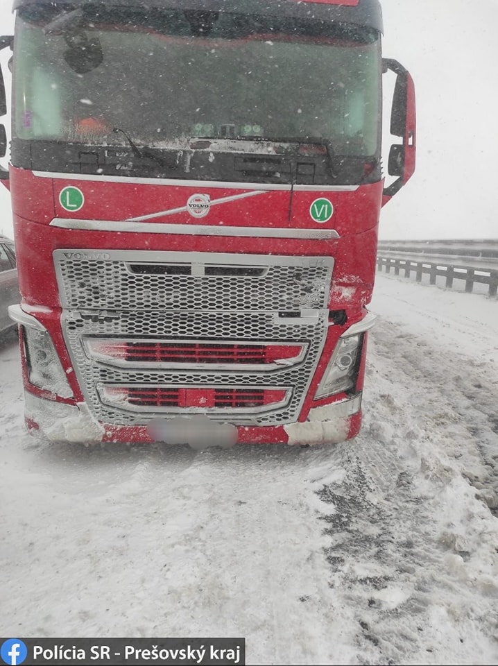 Hromadná nehoda, diaľnica D1.jpg