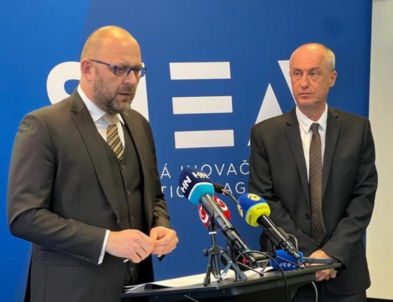 Karel Hirman, Stanislav Jurikovič