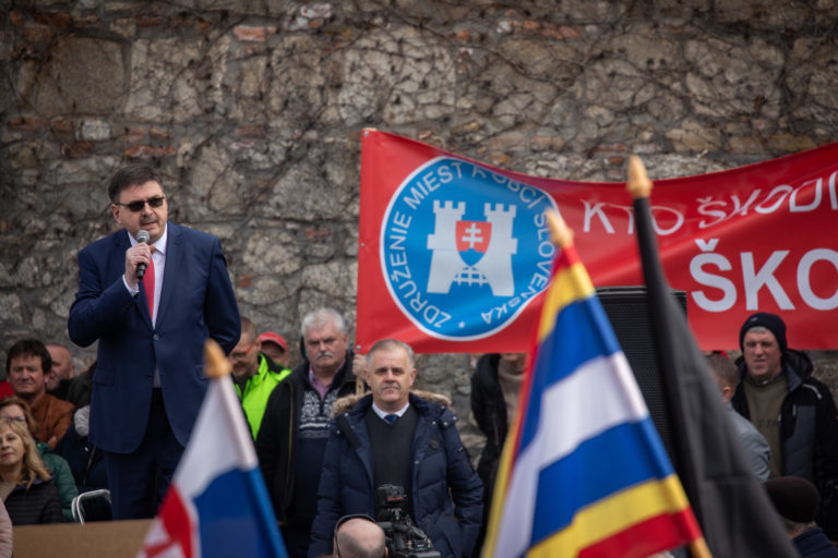PROTEST: Združenia miest a obcí Slovenska