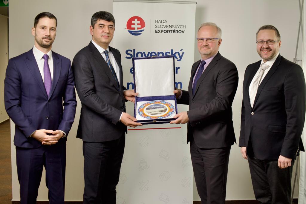 Slovensko tadžické fórum
