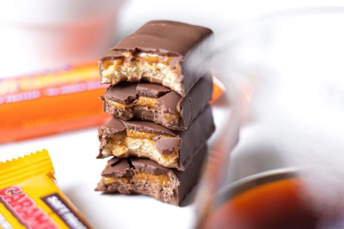 Barebells prináša na slovenský trh oficiálne najjemnejšie proteínové tyčinky s príchuťou čokolády a slaného karamelu