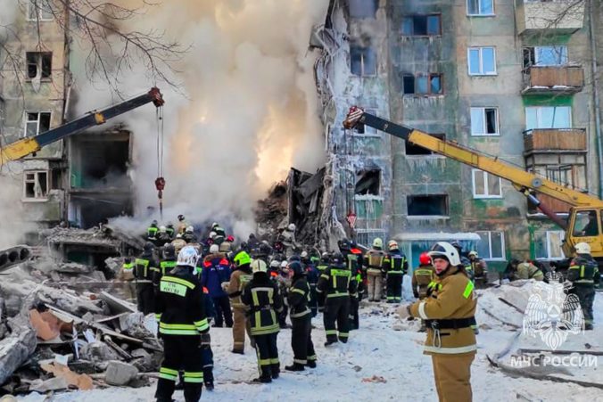 Výbuch a požiar v bytovom dome, Novosibirsk, Rusko