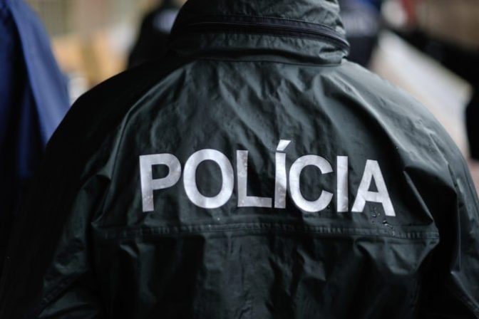 Polícia