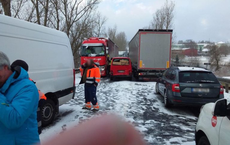 Česko, Bochov, hromadná dopravná nehoda