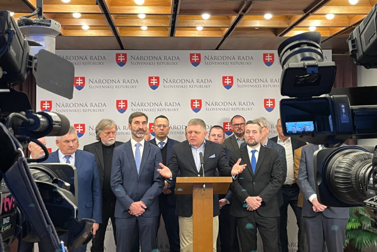 SMER SSD: Rozhodnutie vlády SR