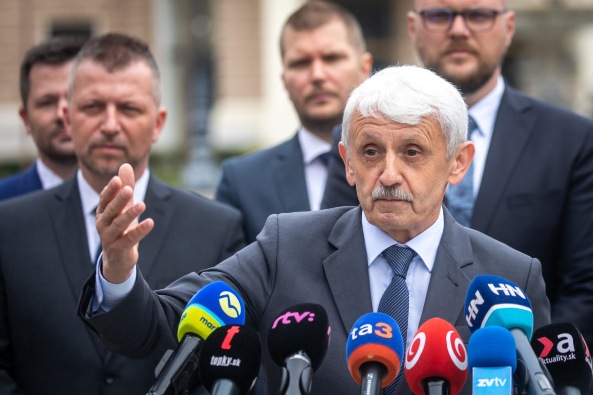 Laut Dzurind braucht die Slowakei die drei Ps, die Blaue Partei hat es