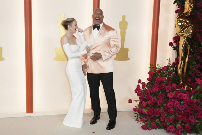 Oscar 2023, Emily Blunt, Dwayne Johnson