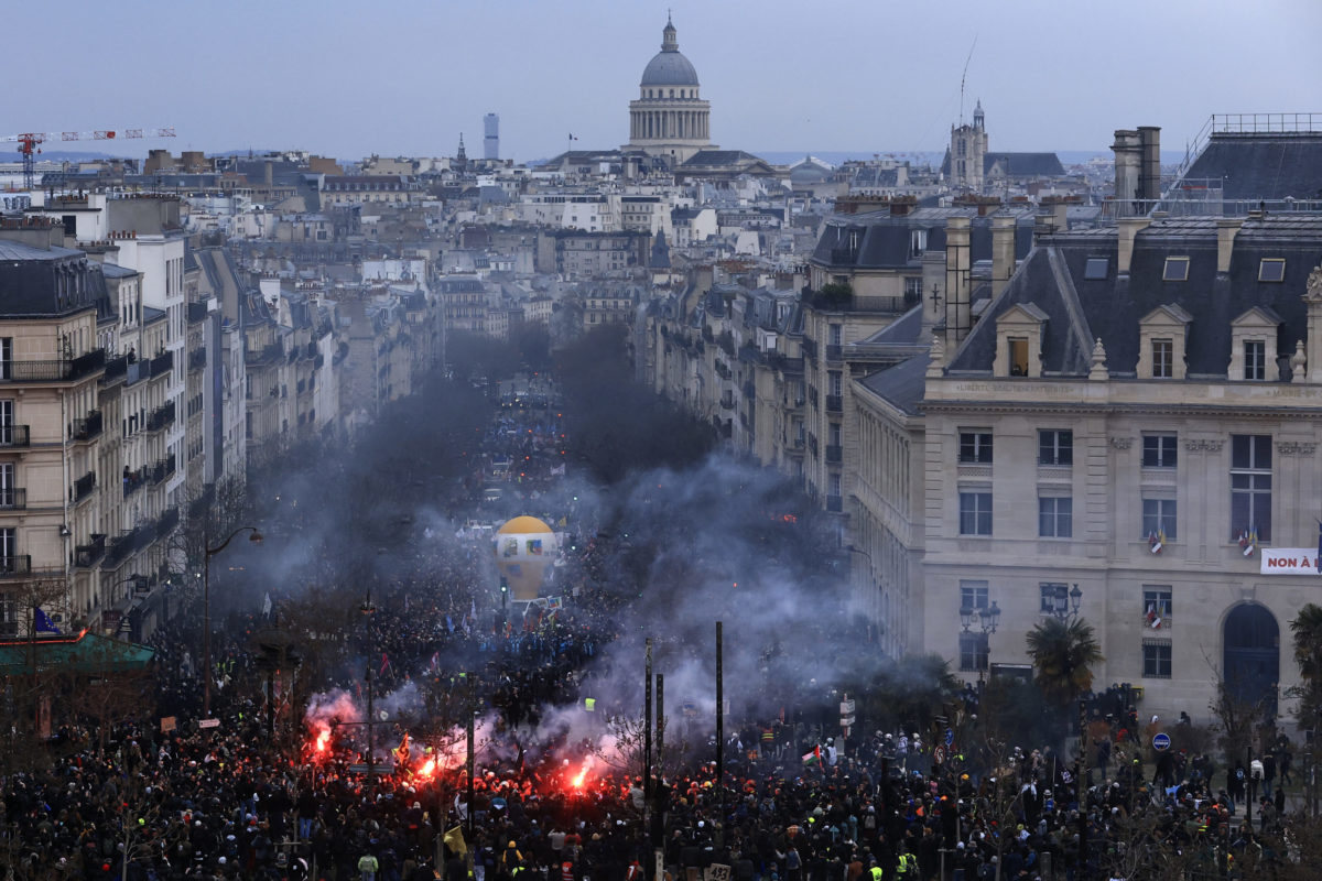 APTOPIX France Pension Protests