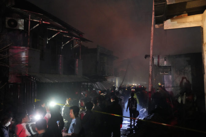 Indonézia: požiar skladu paliva
