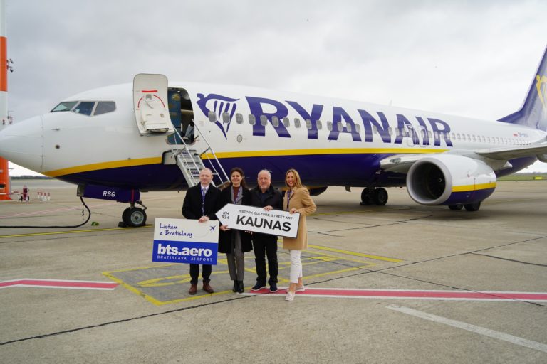 Ryanair, Bratislava_Kaunas