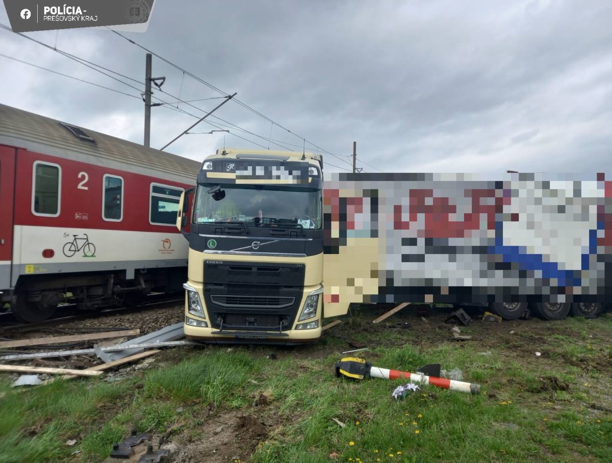 Zrážka vlaku s kamiónom v Prešove