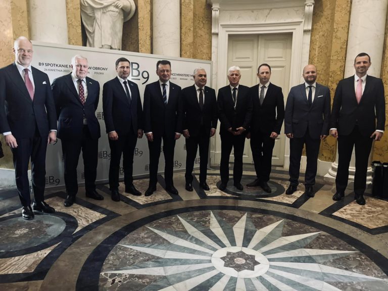 Naď, ministri obrany Bukureštskej deviatky