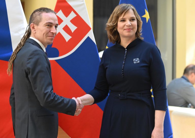 VLÁDA: Spoločné rokovanie vlád SR a ČR
