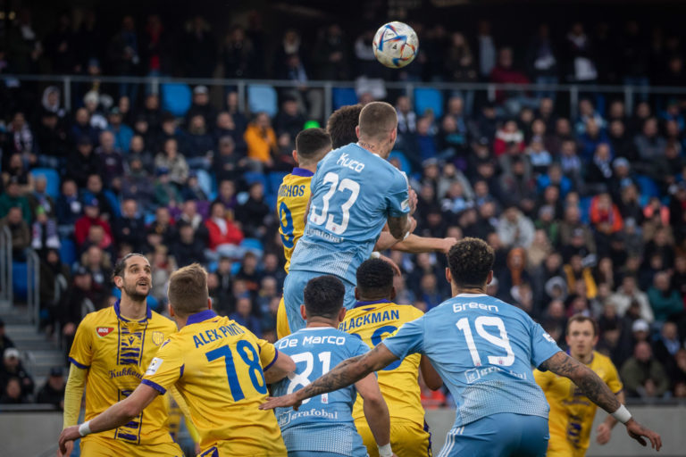 FUTBAL FL: Bratislava – Dunajská Streda