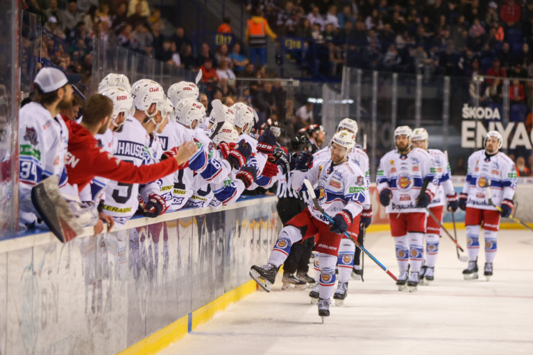 HOKEJ TE: KOŠICE – ZVOLEN