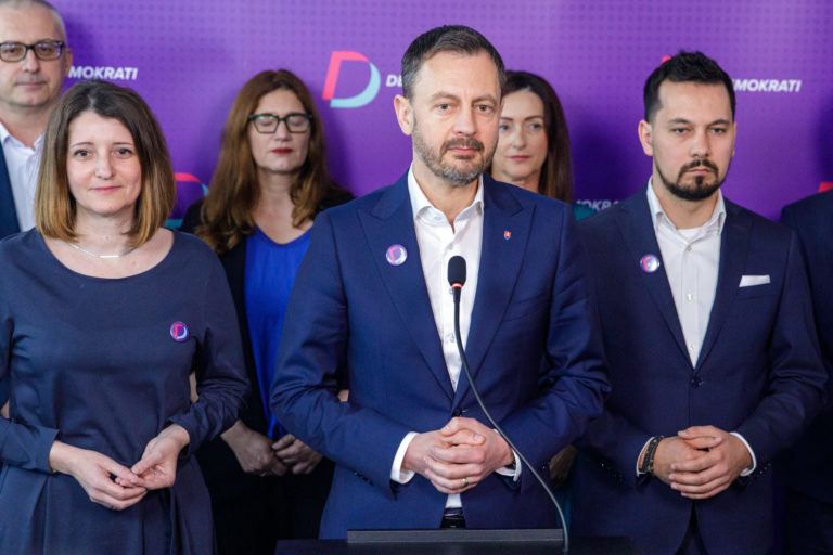 DEMOKRATI: Noví členovia strany