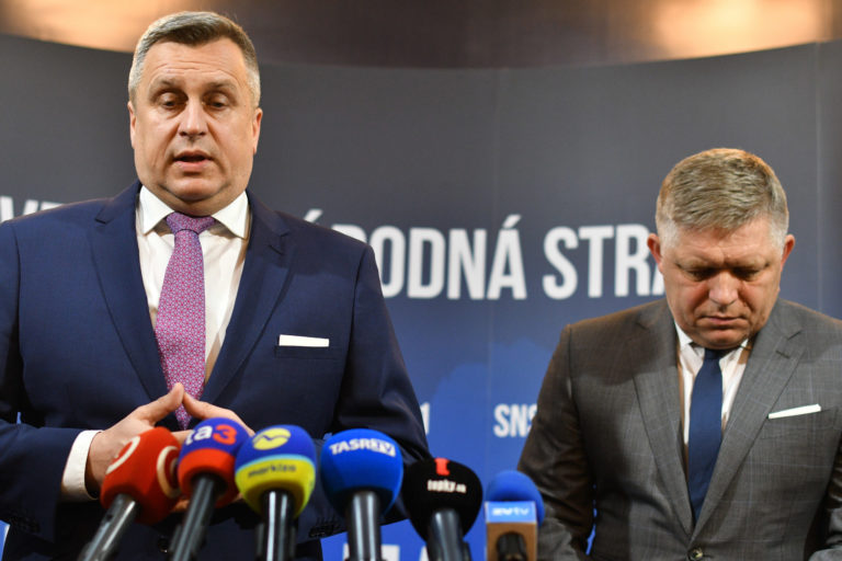 SNS: Rokovanie s predsedom strany SMER SSD