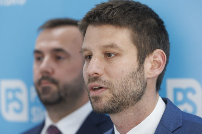 PS: Predstavili experta na financie