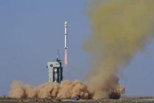 Čína, raketa, satelit
