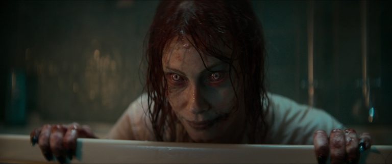 Evil_dead_vzostup_zla_01.jpg