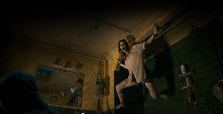 Evil_dead_vzostup_zla_01.jpeg
