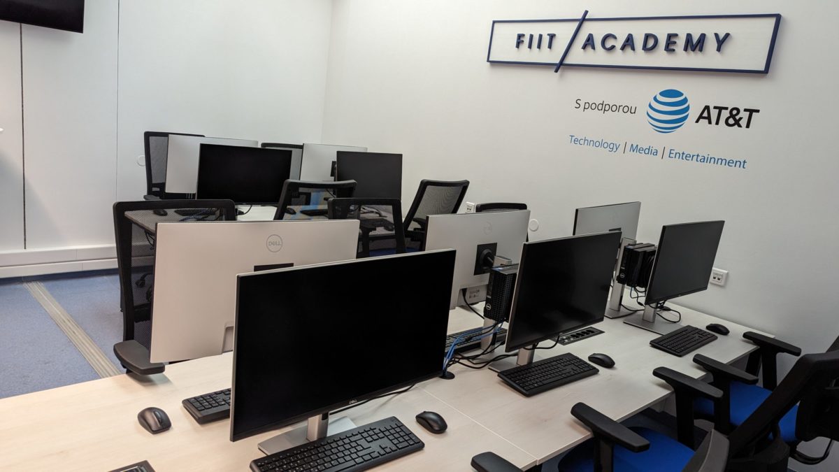 Fiit academy5.jpg