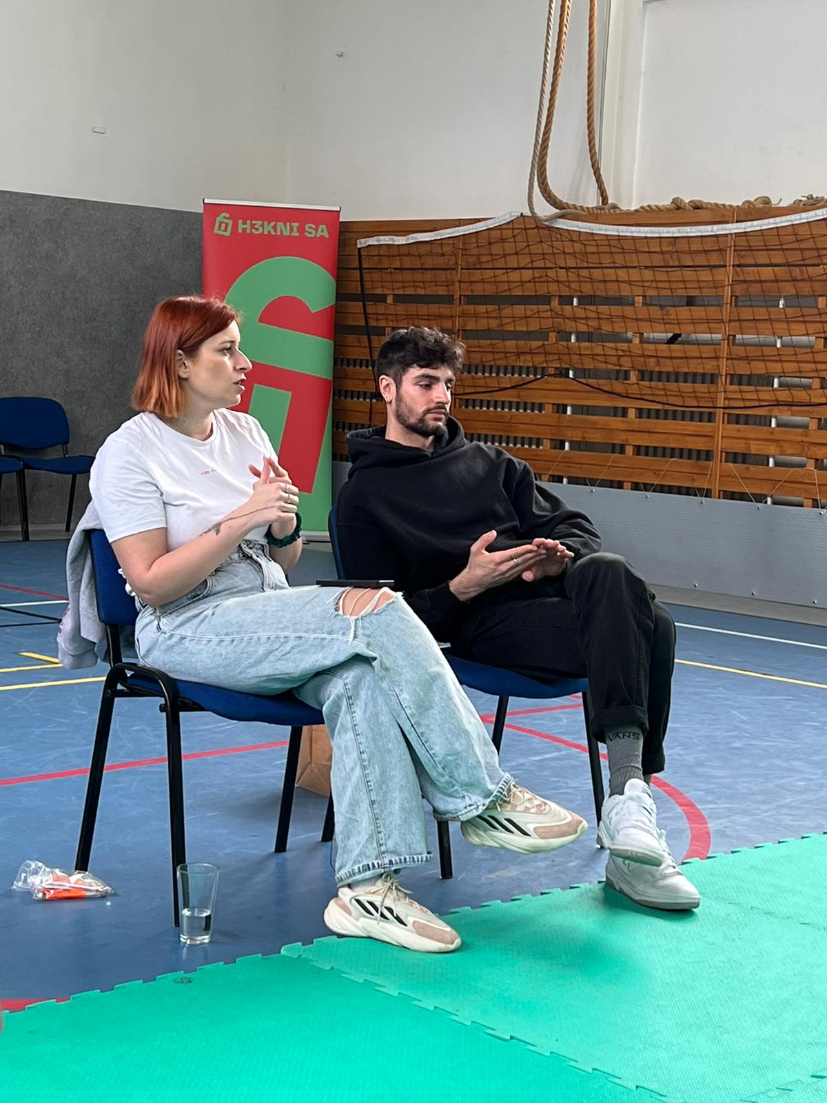Miska a denis_sexualna vychova_skola pre mimoriadne nadane deti a gymnazium bratislava_18042023.jpg