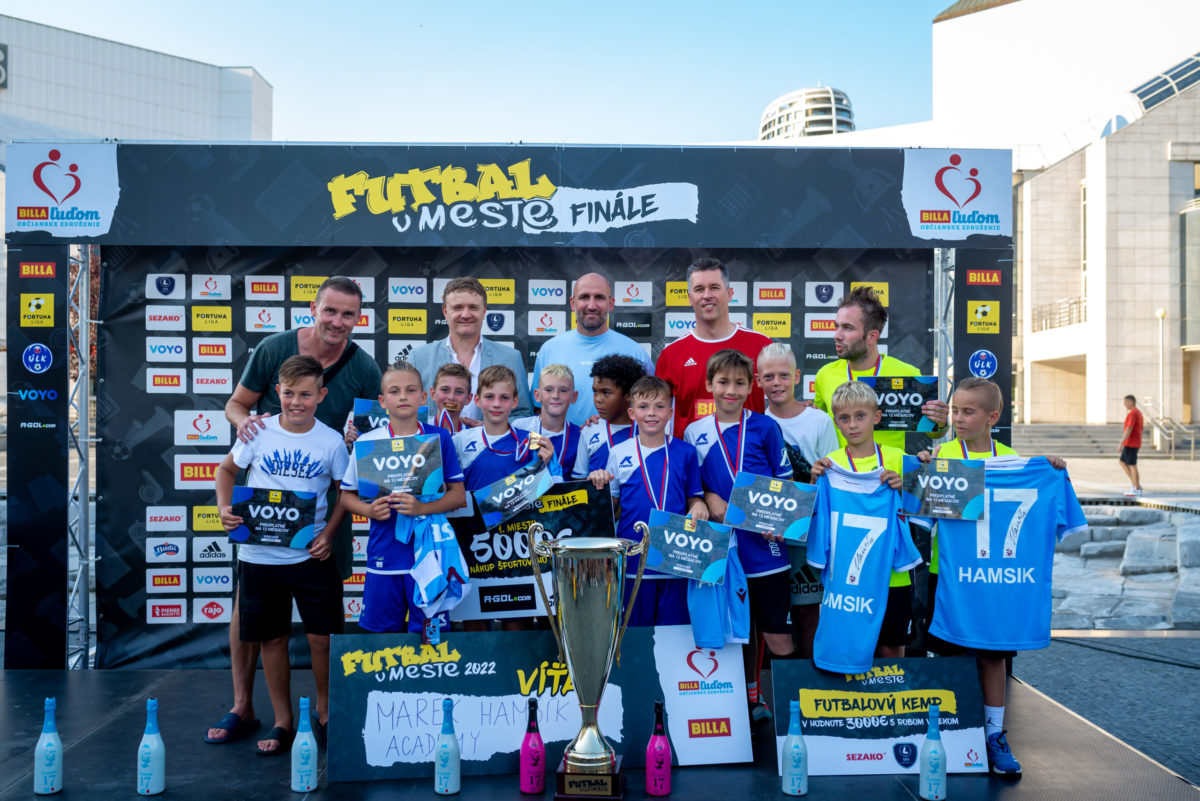 Vitazny tim turnaja futbal v meste 2022 rsc hamsik academy.jpg