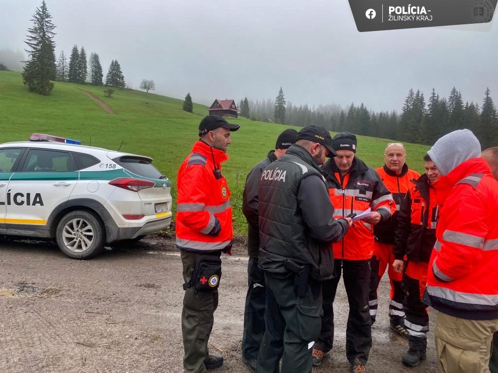 lietadlo, pád lietadla, pátranie, polícia