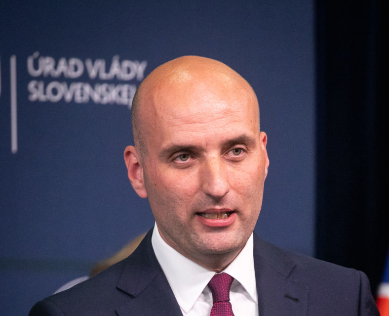 VLÁDA: Členovia novej vlády SR