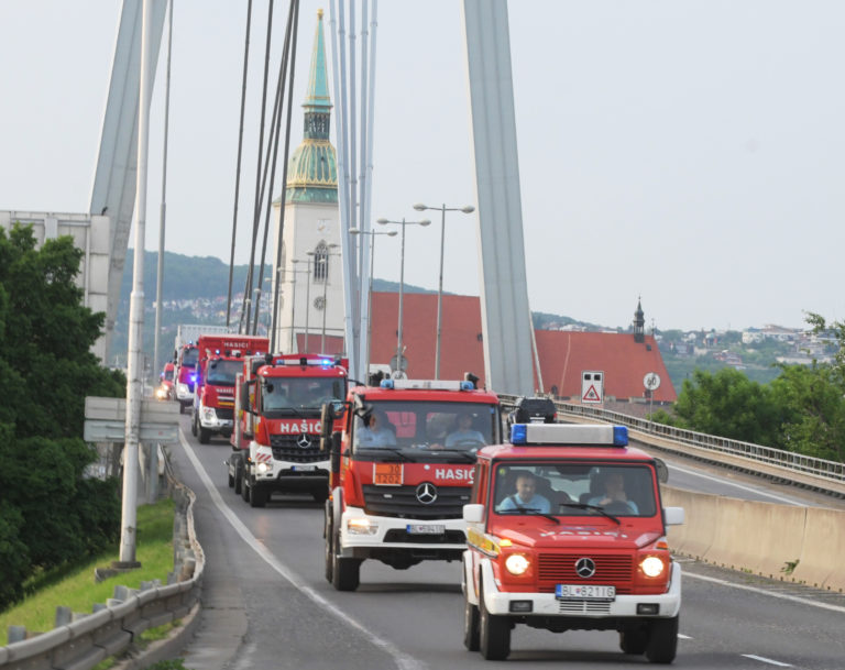 MV SR: Vyslalo do Talianska záchranné zložky
