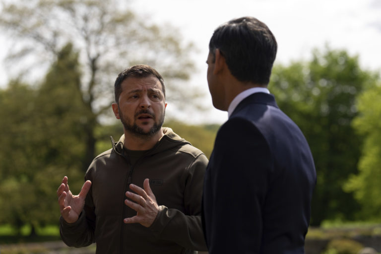 Ukrajine, Británia, Volodymyr Zelenskyj, Rishi Sunak