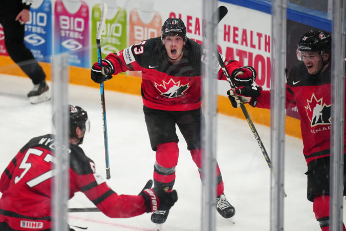 Kanaďania sú majstri sveta, v poslednej tretine finále MS v hokeji 2023 zlomili odpor Nemcov (video)