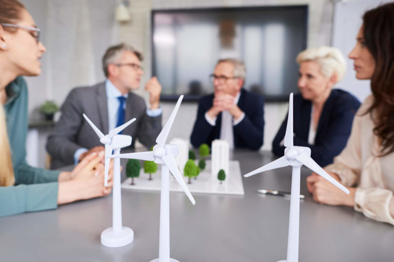 Viac ako tretina slovenských firiem sa zaoberá udržateľnosťou, znížiť chcú najmä spotrebu energie