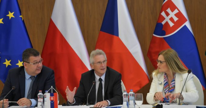 Stretnutie ministrov vnútra V4 a Rakúska