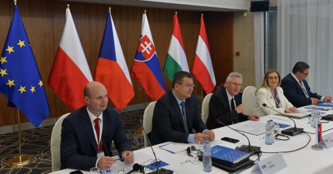 Stretnutie ministrov vnútra V4 a Rakúska v Bratislave