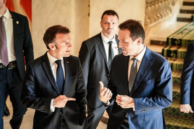 Emmanuel Macron, Ľudovít Ódor