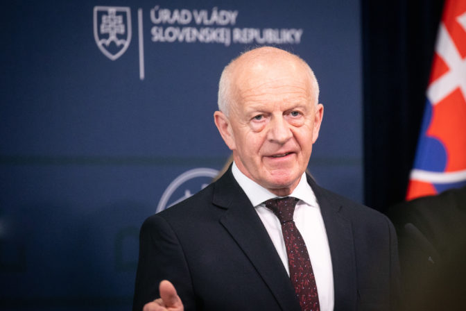 VLÁDA: Členovia novej vlády SR