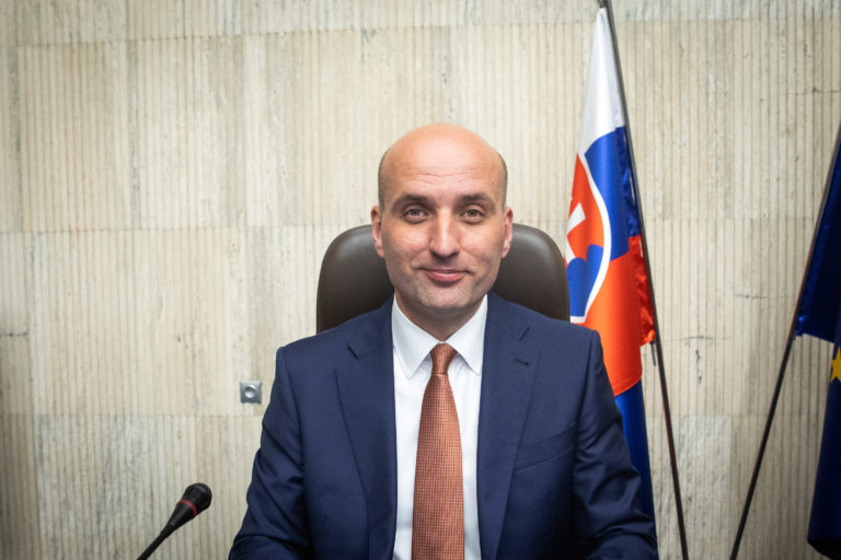 VLÁDA: Rokovanie 2. schôdze