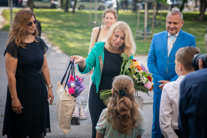 Zuzana Čaputová, vysvedčenia